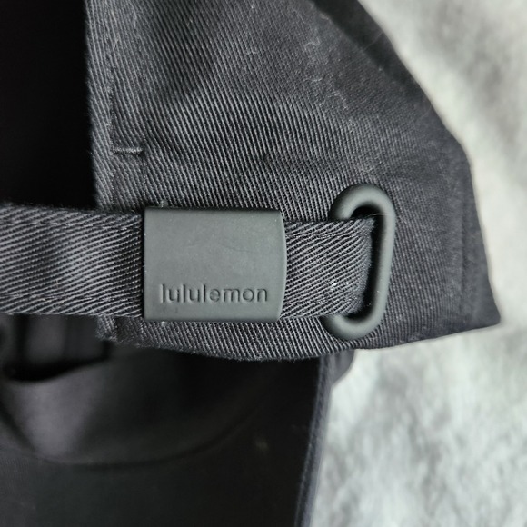 Lululemon Baseball Hat  Cap Black Adjustable Clean EXCELLENT Small/ Medium - Picture 8 of 8